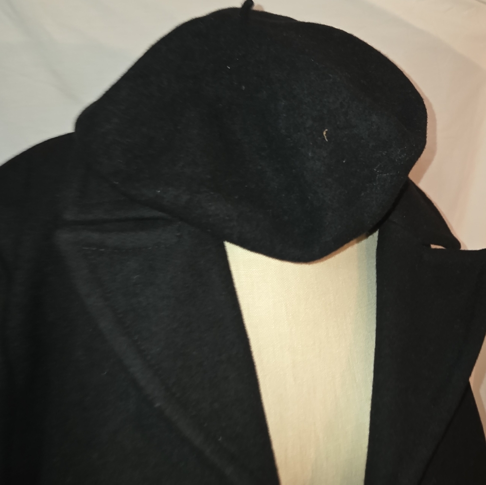 BLACK RIVET COAT - Picture 2 of 13